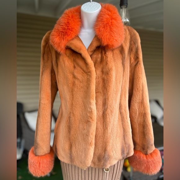 Cisodono Italian designer sheared Mink with full fox Collar jacket/coat🔥 - Picture 1 of 16